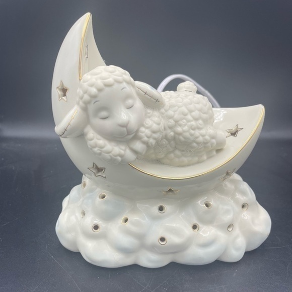Lenox Other - Lenox lazy lambs lamp porcelain sculpture moon and stars baby room nightlight